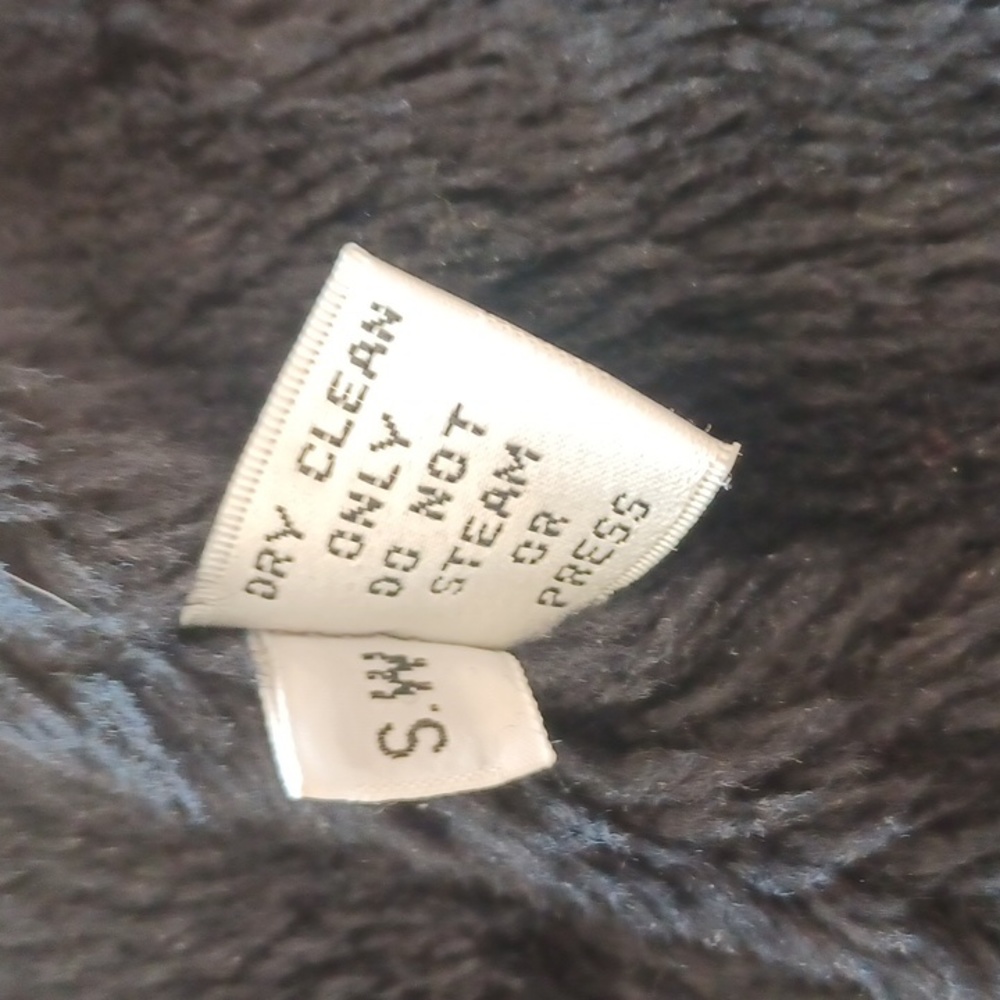 Coat - Picture 8 of 8